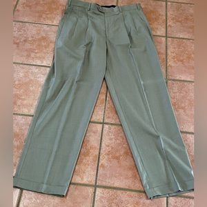 Perry Ellis America Power Threads Khaki Pants Size 36X34 Pleated Front 4 Pockets